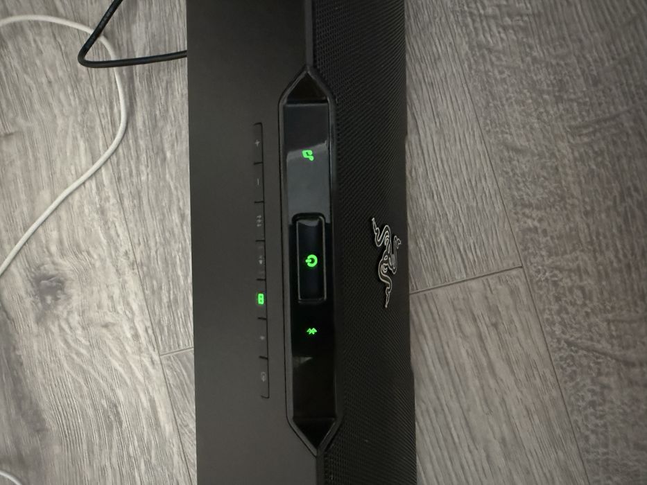 Laptop samsung ,soundbar razer ,controler powerA ps4 pro