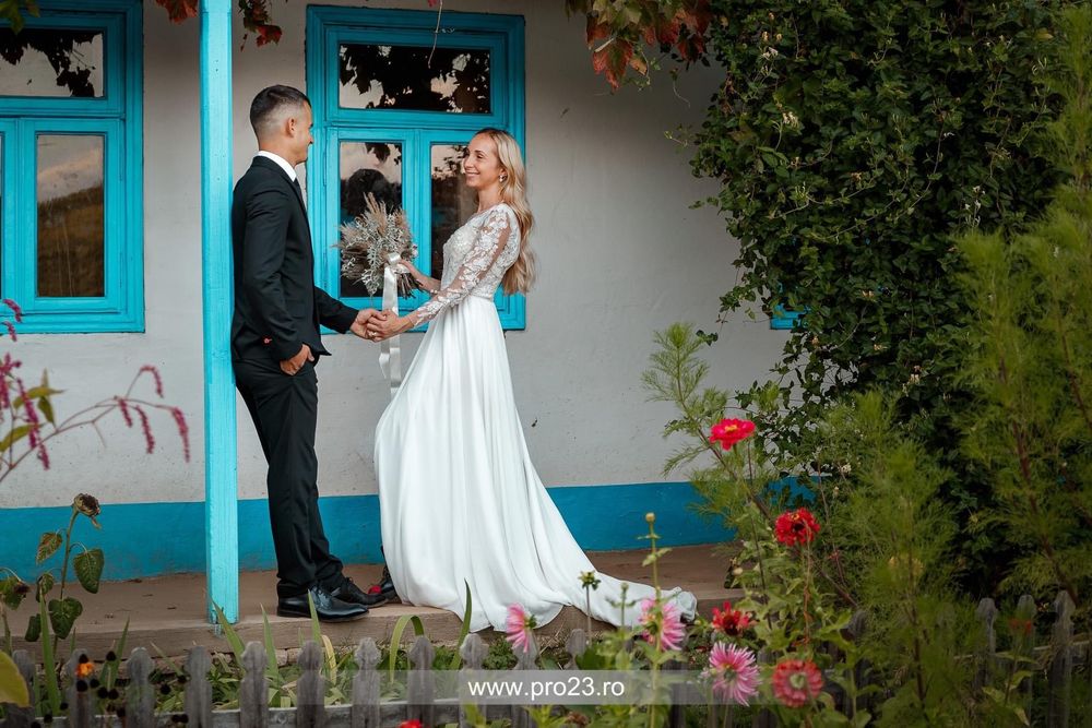 Vând rochie de mireasă