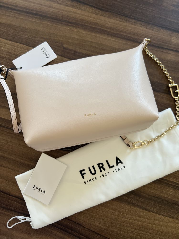 Нова чанта FURLA