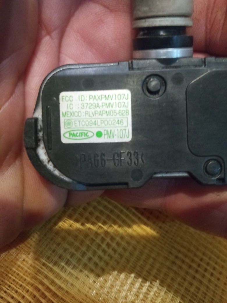 Продам датчики давления шин