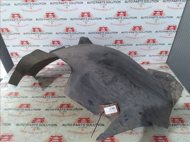 aparatoare noroi stanga fata mercedes benz ml w166 an fabr. 2014