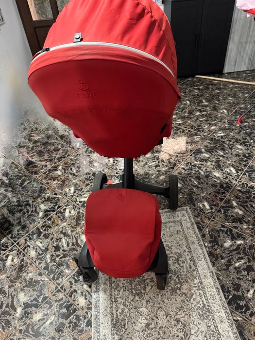 Cărucior Stokke – stare impecabilă, folosit de maxim 10 ori