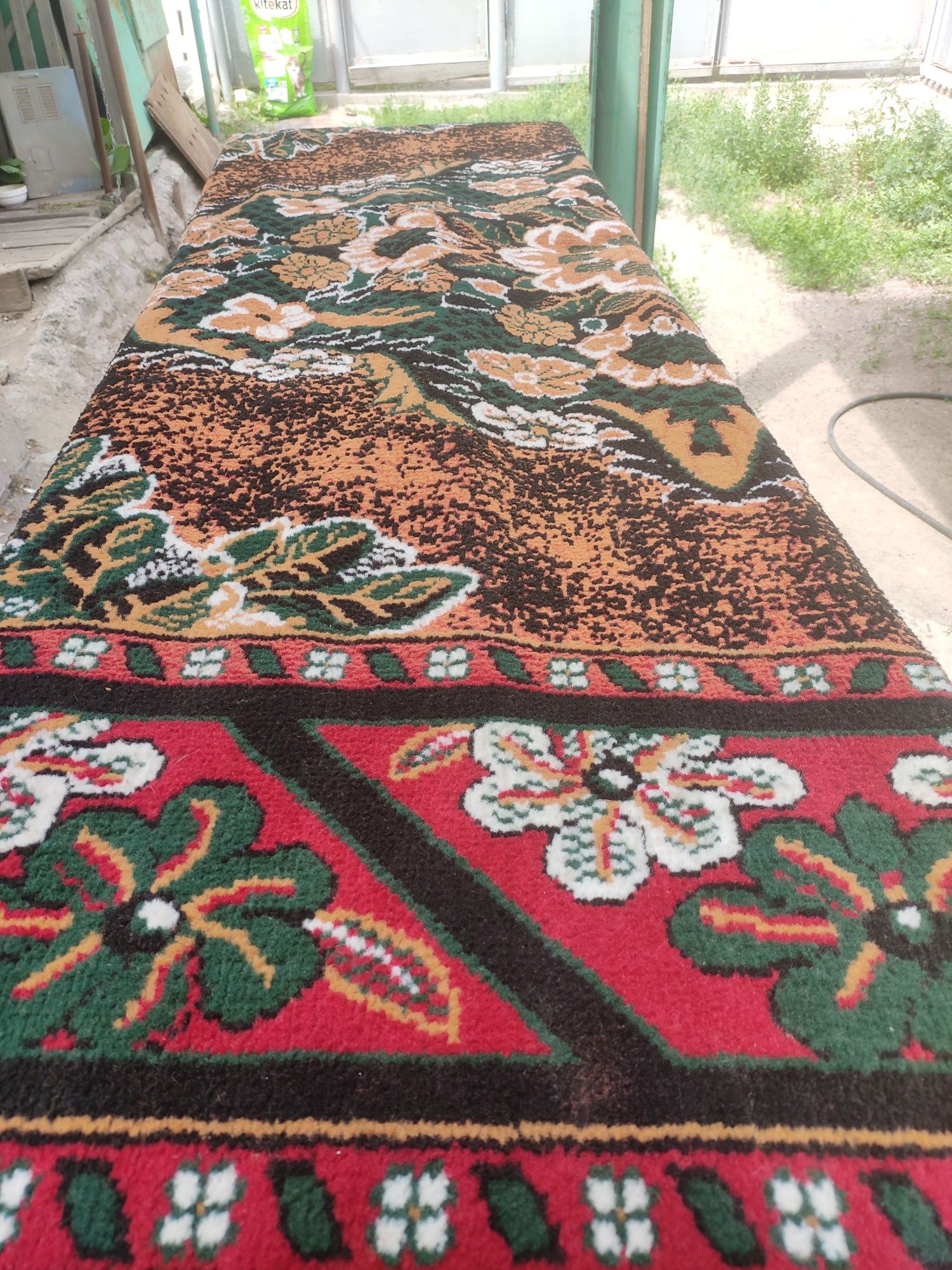 Ковер , производство Турция, разм.  210*310 почти новый