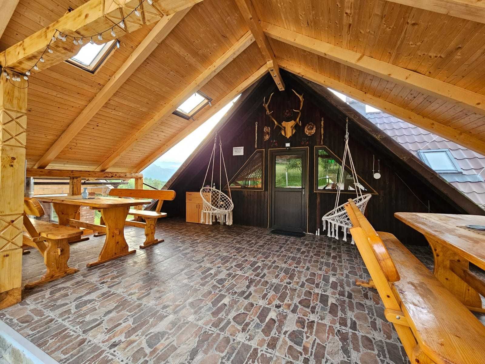 Cazare Casa Drumul dintre Munti