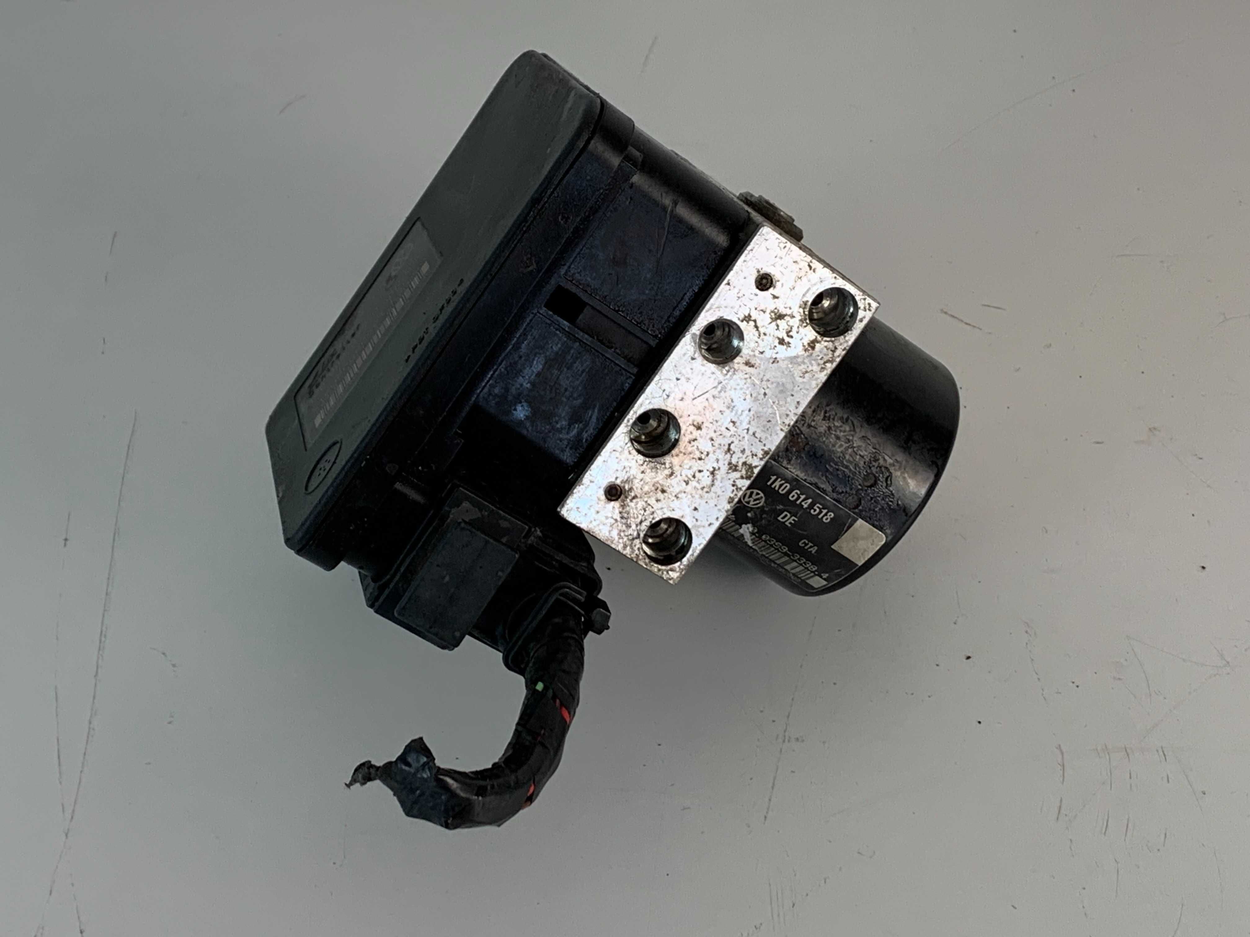 ABS помпа модул Seat Altea (04-15)г.  1K0907379Q