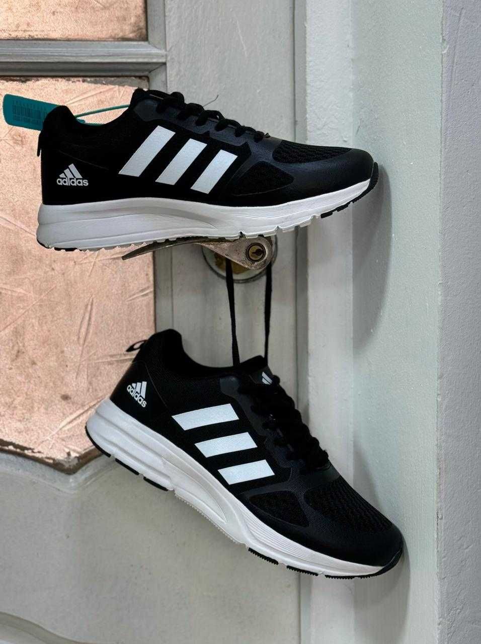 Adidas мужские спортивные кроссовки для зала, бега (1677)