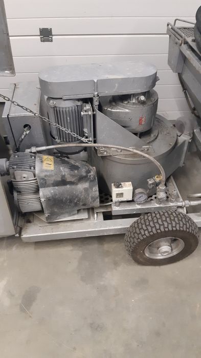 Continental pompa de tencuit/torcret/sapa la 220V completă de accesori