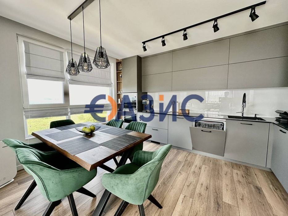 Продава се Тристаен апартамент в Бургас, Сарафово - 109 кв.м за 3303 €/кв.м - Снимка #8