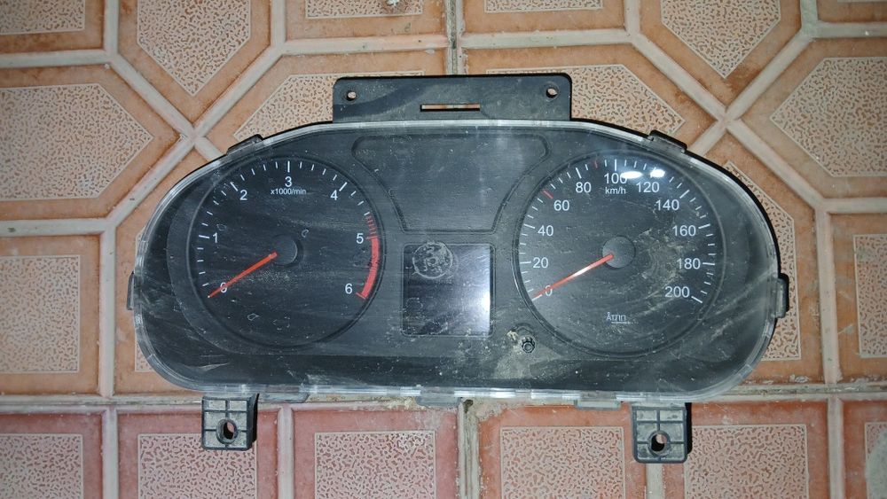 Табло Уаз патрот