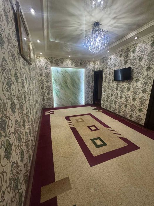 Юнусабад 4 Топовая локация 4 ком 1 этаже + парковка с навесом