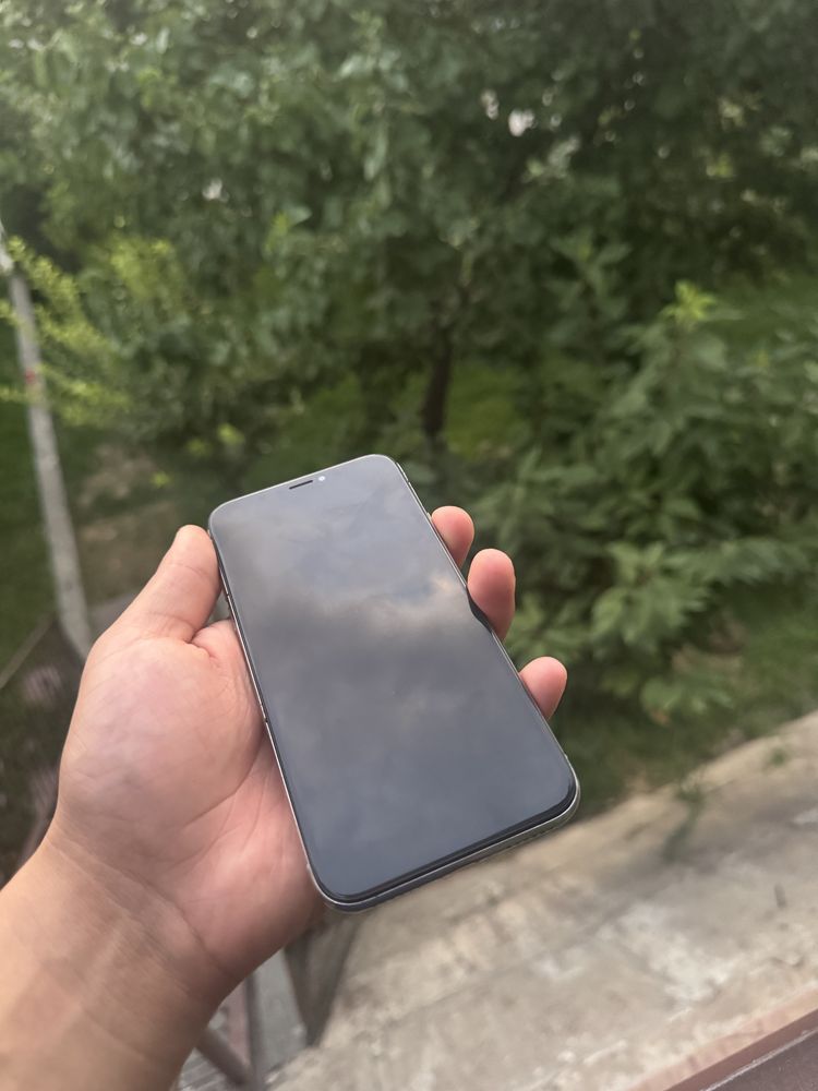 Iphone x sotilad