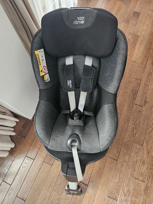 Столче за кола  Britax Romer Dualfix i-Size M