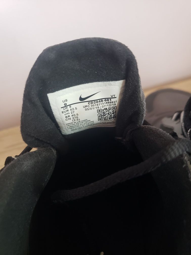 Оригинални маратонки Nike Air Max React 42.5