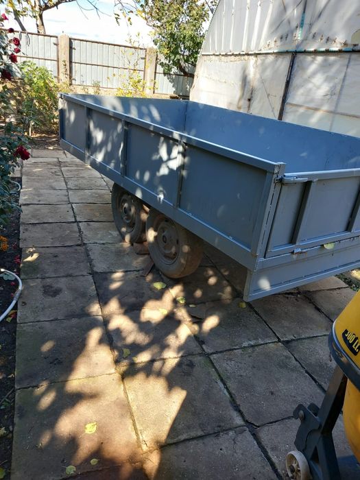 Vând remorca 2 axe pentru camp