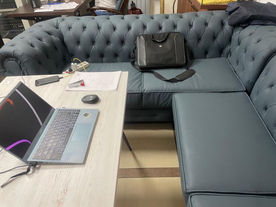 Диван угловой длина-210, ширины 90