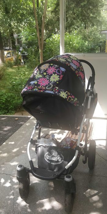 Cărucior 3 în 1 Hubners negru cu flori colorate (Dalia lux)