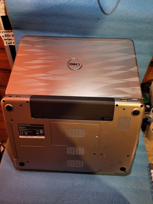 laptop incomplet DELL Inspiron N5010 - pentru piese -