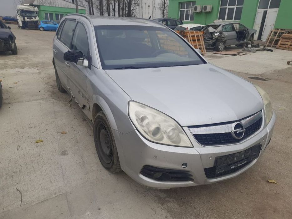 Dezmembrez Opel Vectra C motor 1.9  88kw, 120cp, Z19DT dezmembrari cutie de viteze manuala 5+1