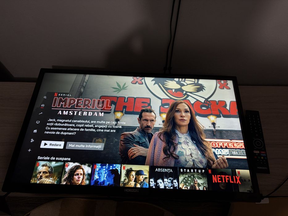 Televizor smart Horizon (80cm/full HD)
