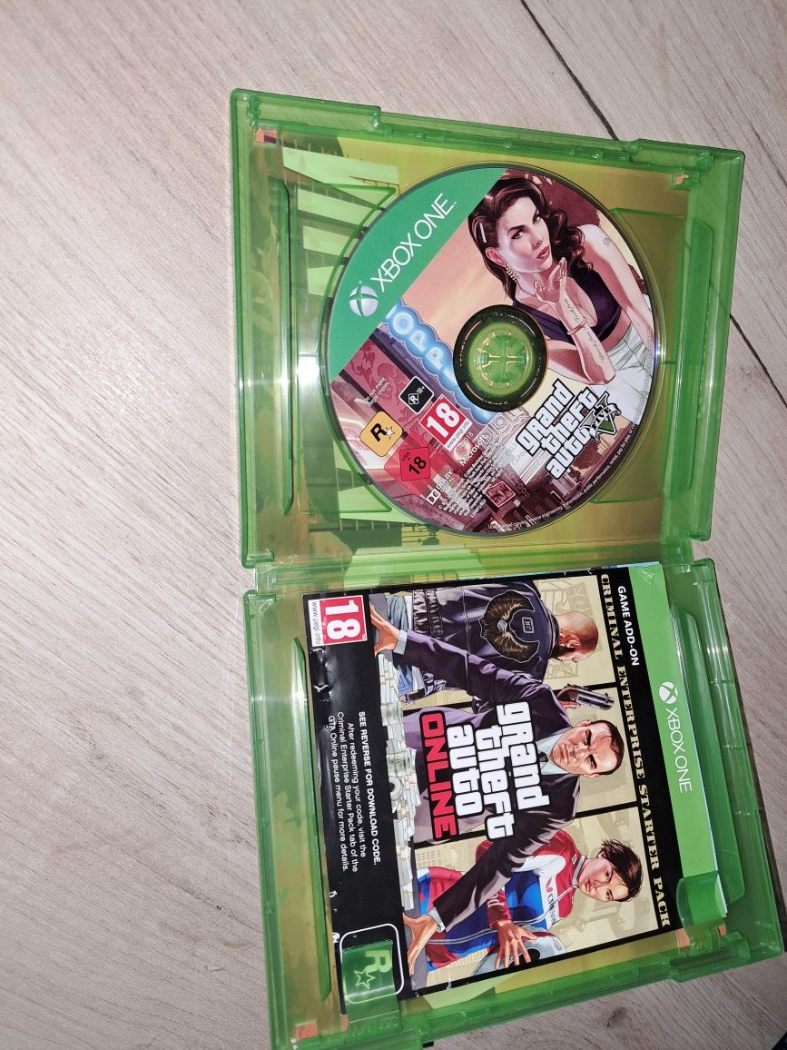 Vând Grand Theft Auto 5 Premium + Hartă