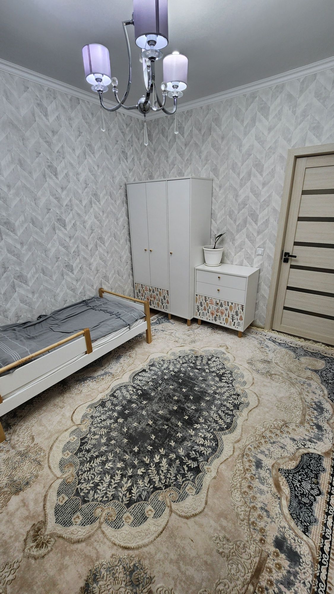 Продаю 3-комн каартиру