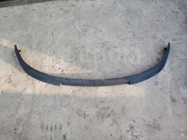 Продам оригинальные Губа на Тайота Avensis 2 поколения