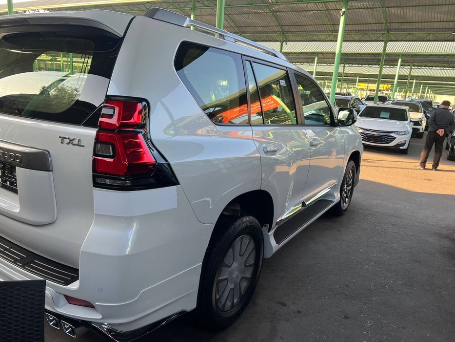 Toyota Land Cruiser 150