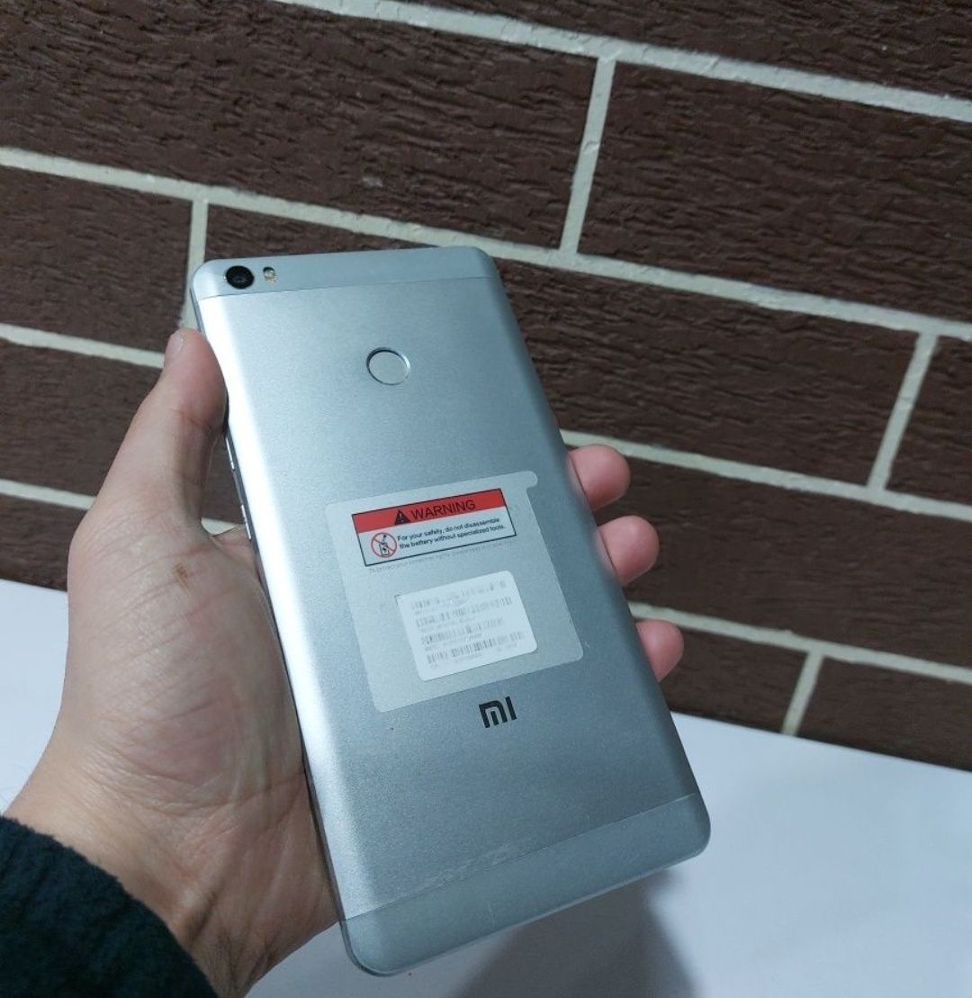 Mi max. 2 ta sim kartali. Ishlpashi zor