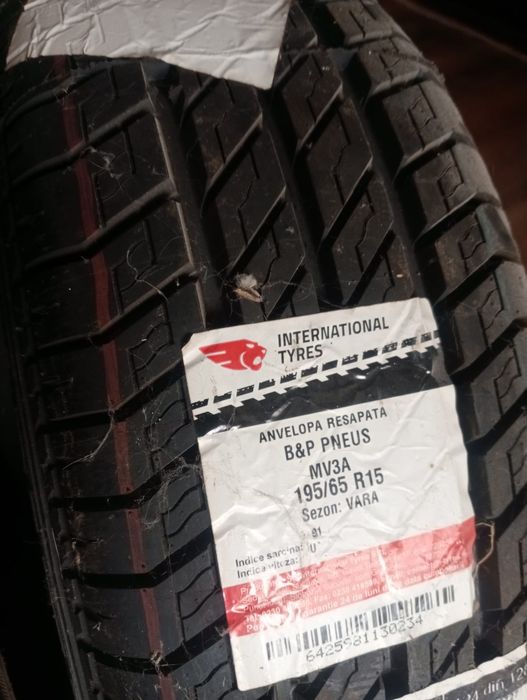 Anvelope iarna 4x r14 cu jante 2x r15