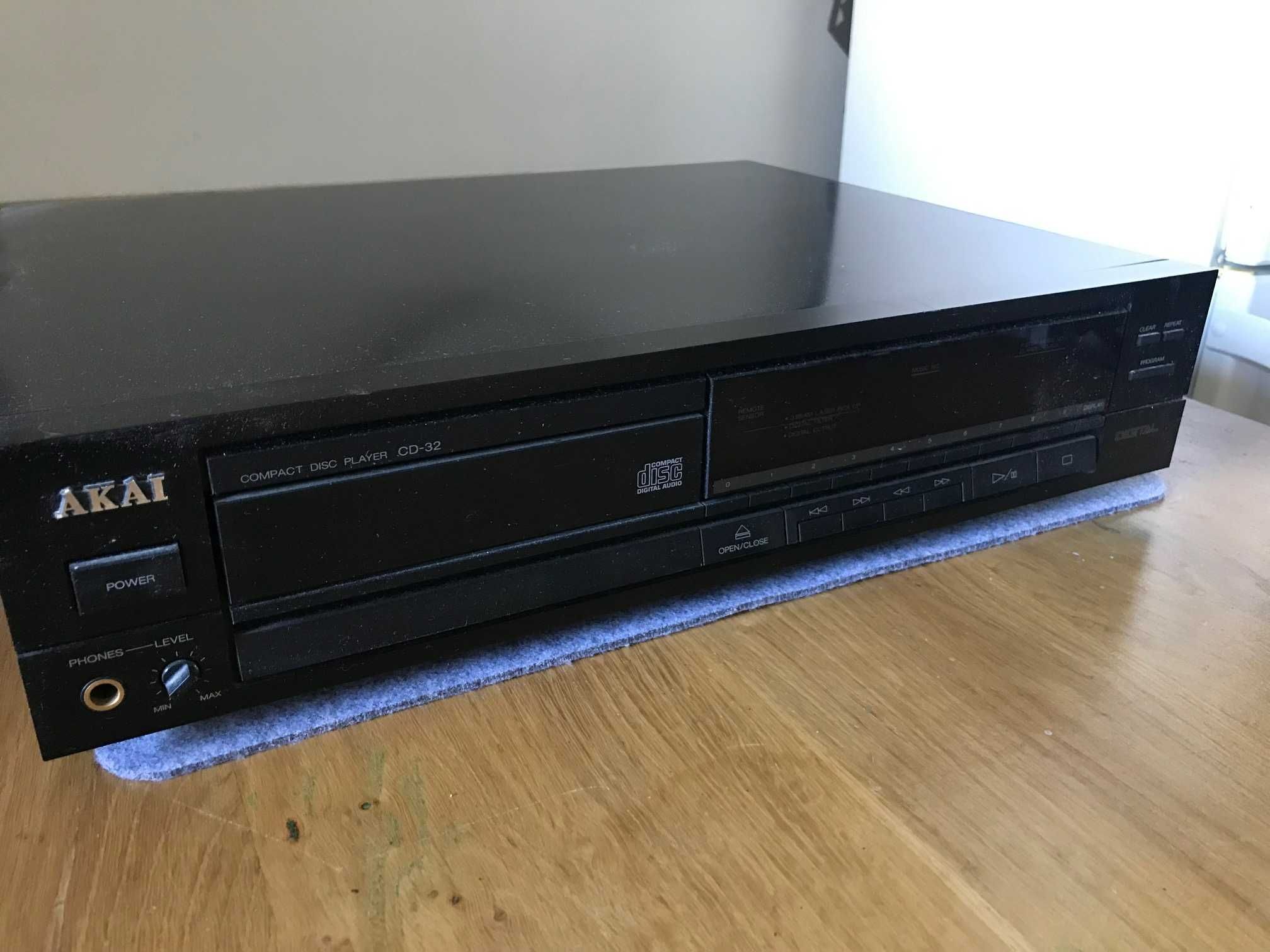 Vand CD Player Akai CD-32