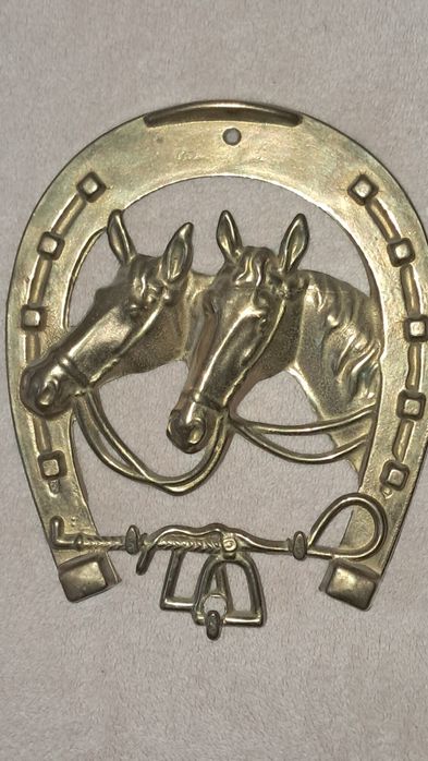Cuier pentru chei din bronz, potcoava cu doi cai