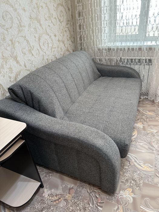 Продам диван в хорошем состоянии