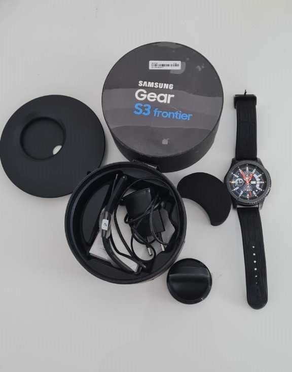Смарт-часы Samsung Gear S3 Frontier