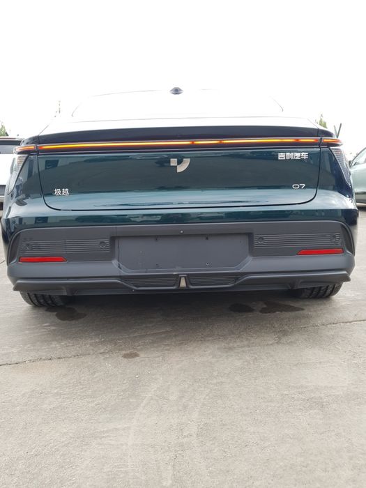 Jiyue Jidu Robo 07. 2024 elektro.