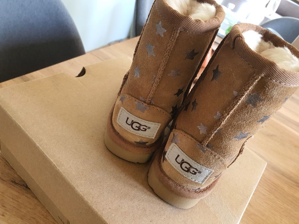 Бебешки ботуши Uggs 22 номер