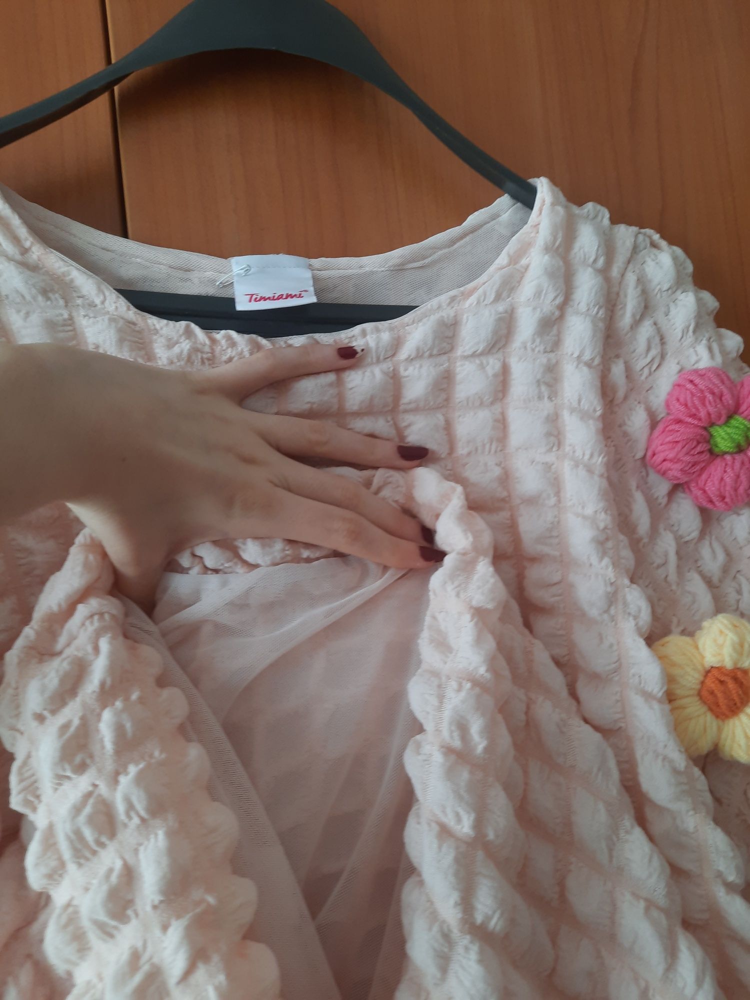 Чисто нова дамска рокля