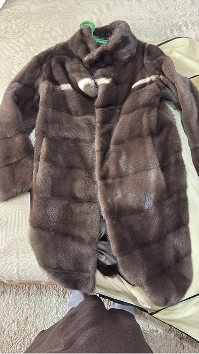 Продам шубу норковую