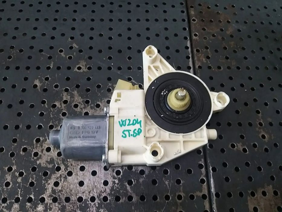 Motoras macara stanga spate mercedes c class w204 0130822443 a2048200642