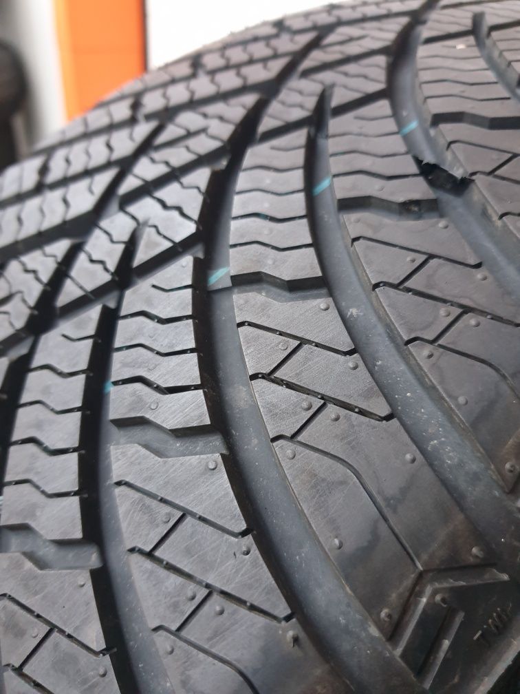 Всесезони гуми 2 броя BERLIN TIRES 4Seasons 235 55 R19 дот 0922