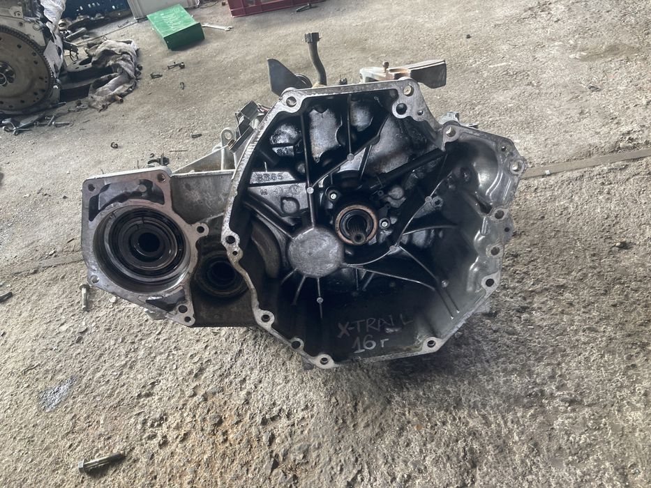 Nissan X Trail 2016 година 1.6 dci 6 скорости 4x4 Скоростна Кутия