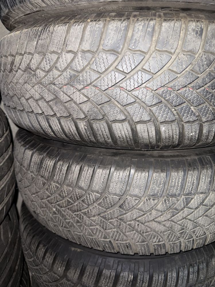 Anvelope runflat suv iarna m+s Bridgestone 215 65 r16 cauciucuri
