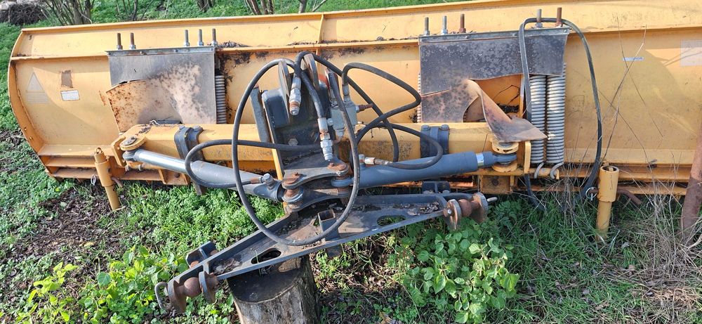 Utilaj lama de zapada