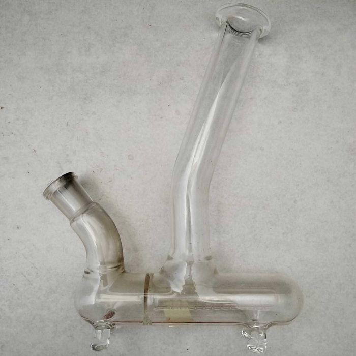 vând pipa din sticla