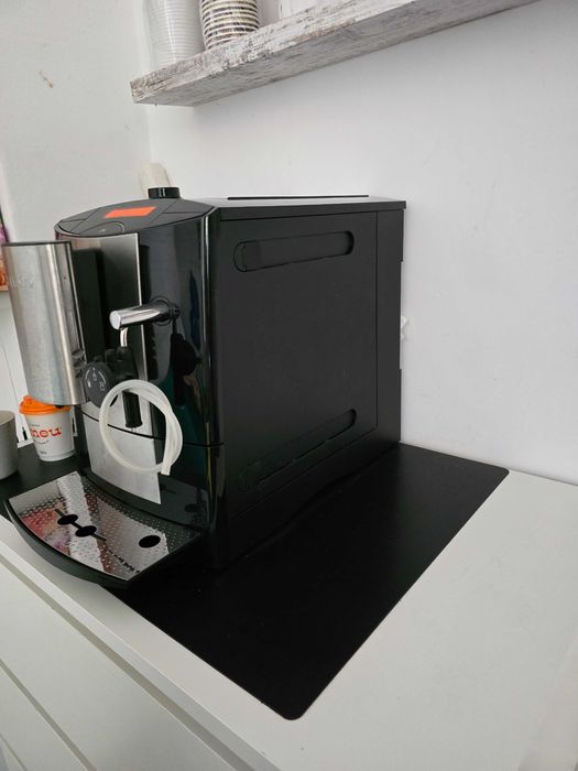 Miele CM 5100, espressor de cafea  calitate, totul functional