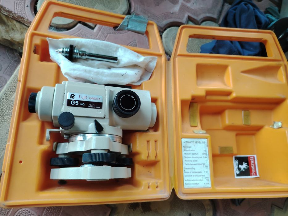 Fuji corona G5  nivela/telescop topografic