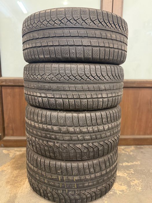 285/40/19 cu 255/45/19 Pirelli, stare foarte buna!! Dot 2022.