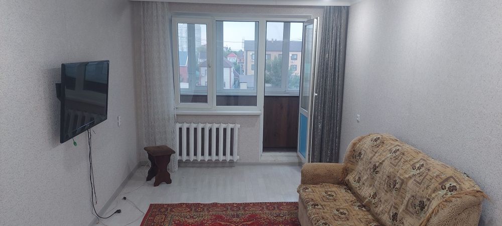 Сдам 1 ком .кв.на Сити центр  Универмаг.
