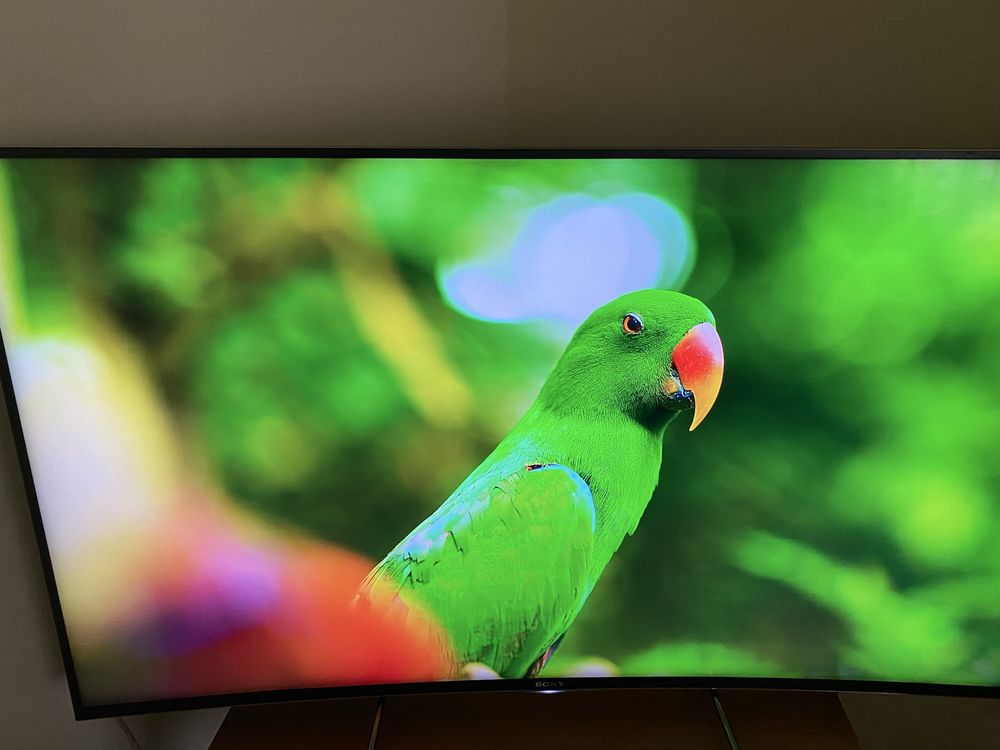 De vanzare Televizor Sony Bravia 4K, 3D, ecran curbat