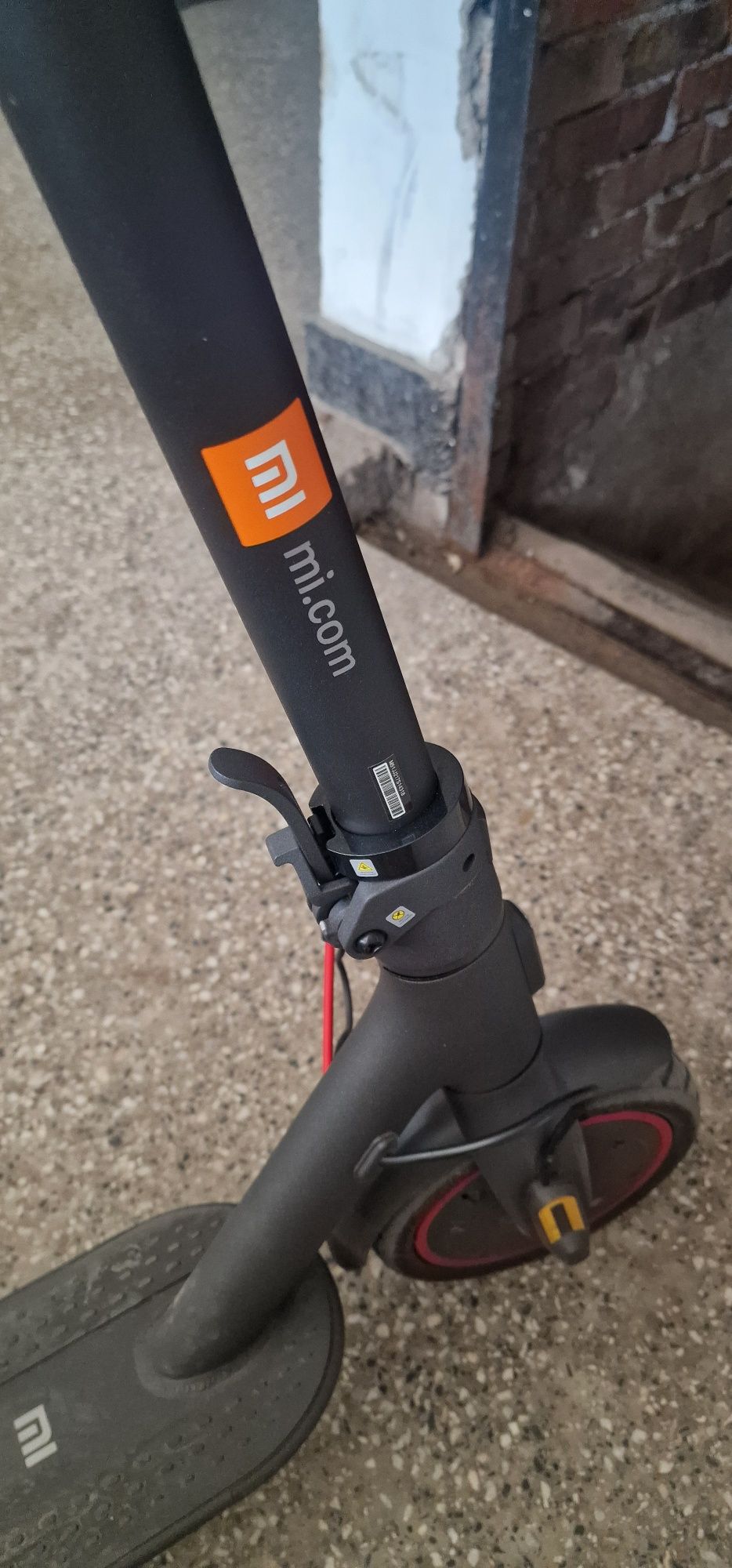 Тротинетка xiaomi.