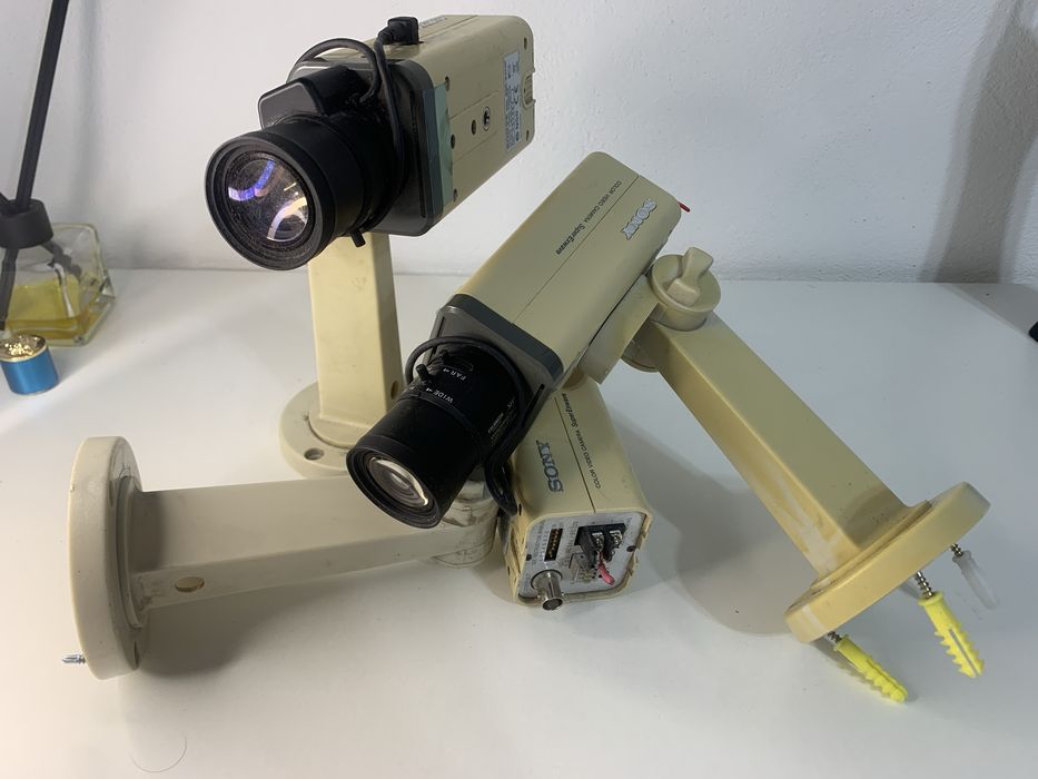 3 Bucati Sony SSC -E473P